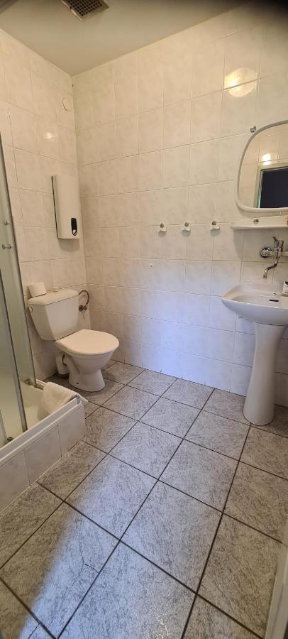Pension Pod Lipou Лоучовице Экстерьер фото