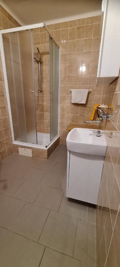 Pension Pod Lipou Лоучовице Экстерьер фото