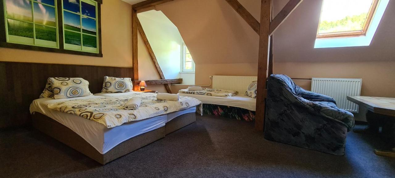 Pension Pod Lipou Лоучовице Экстерьер фото