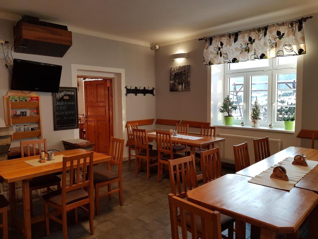 Pension Pod Lipou Лоучовице Экстерьер фото