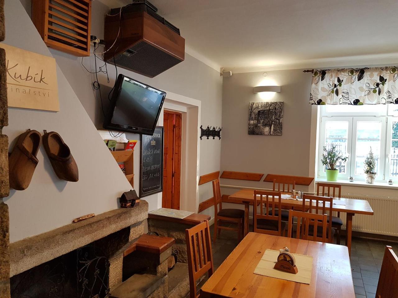 Pension Pod Lipou Лоучовице Экстерьер фото