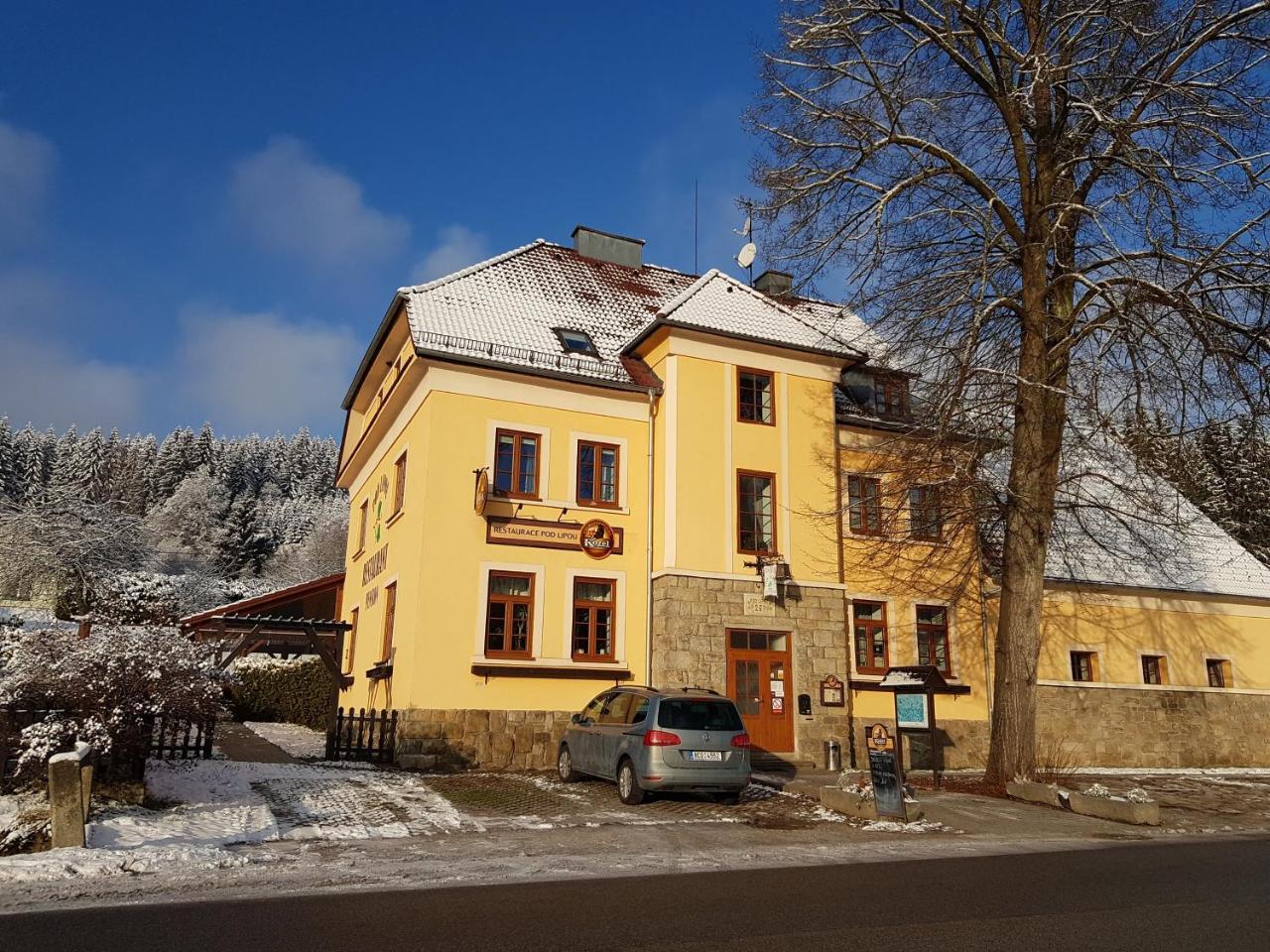 Pension Pod Lipou Лоучовице Экстерьер фото